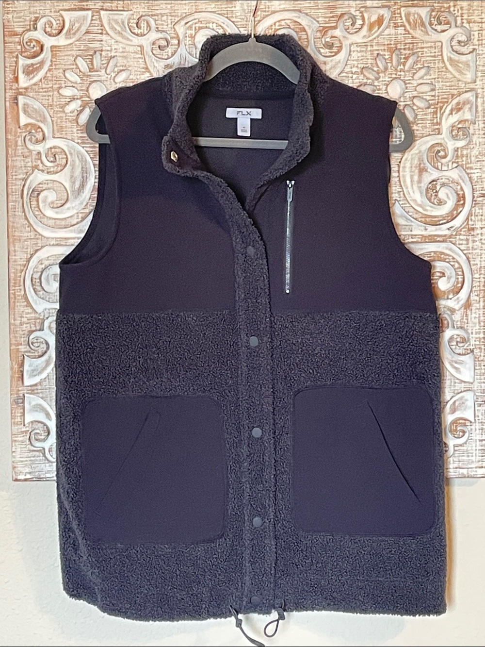 Men’s Black Sherpa-Trim Utility Vest